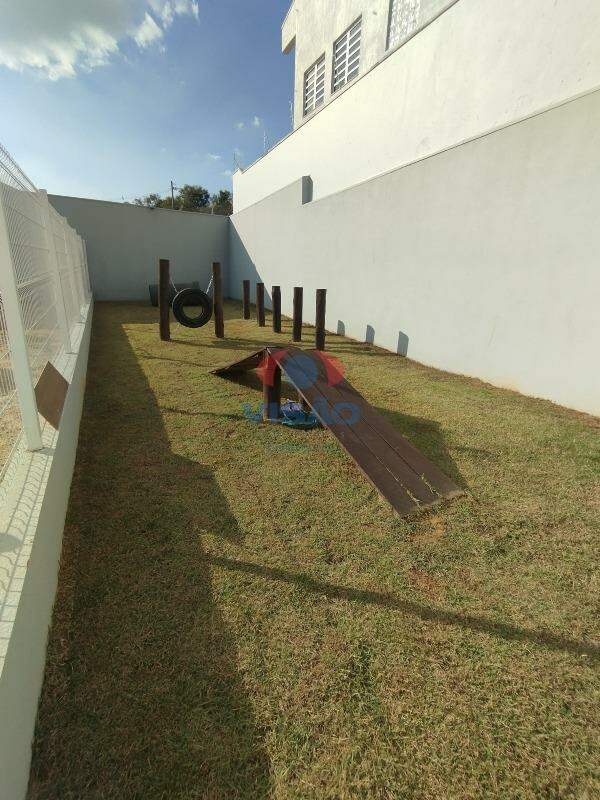 Terreno em condomínio à venda no Itaici: 