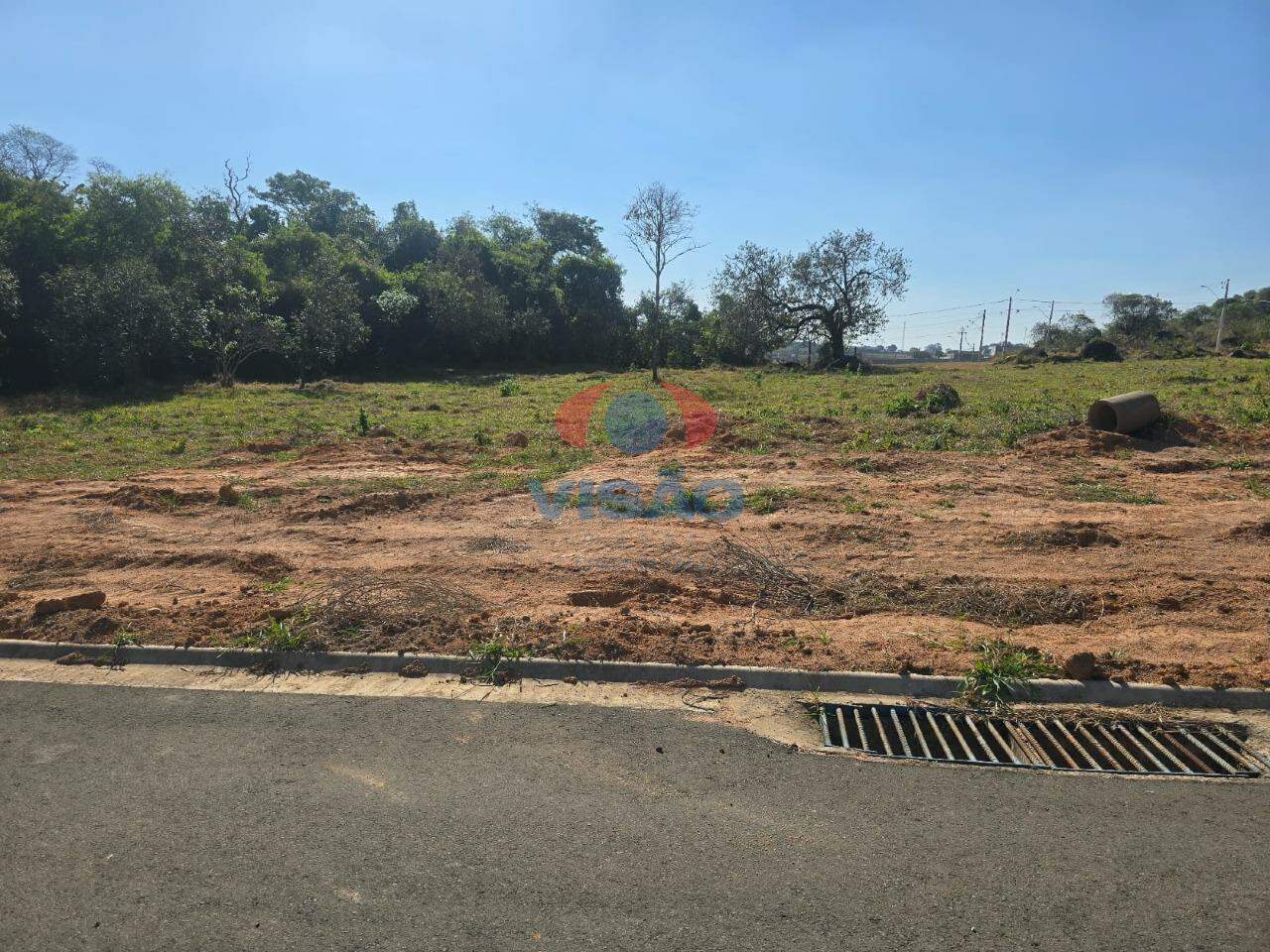 Terreno em condomínio à venda no Parque Reserva Santa Maria: 