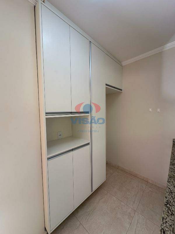 Casa em condomínio para aluguel no Jardim Pedroso: 