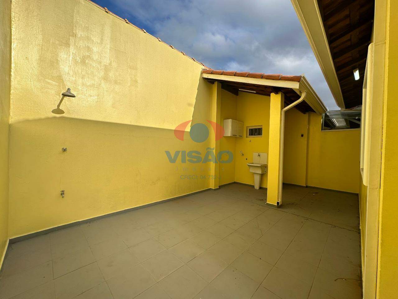 Casa em condomínio para aluguel no Jardim Pedroso: 