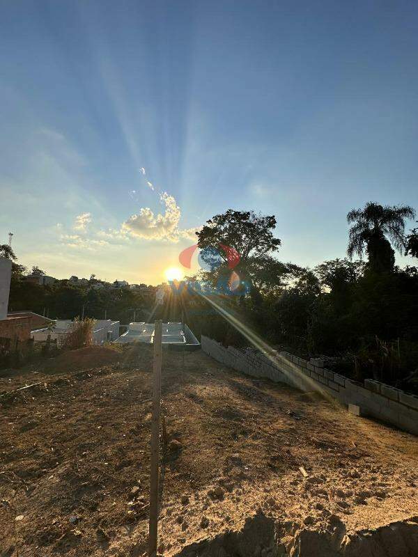Terreno à venda no Jardim Morumbi: 