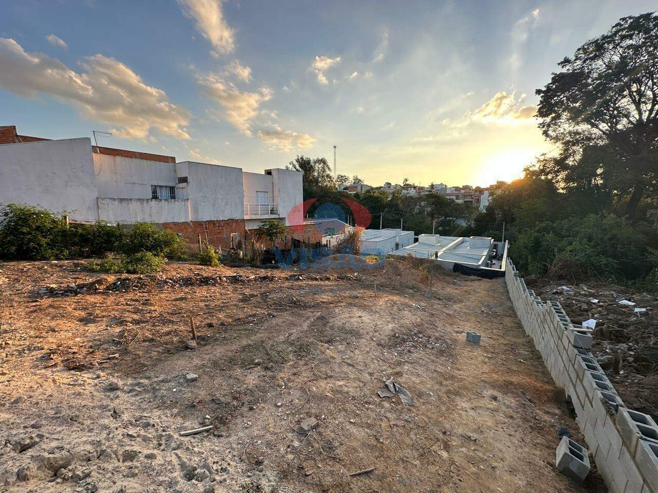 Terreno à venda no Jardim Morumbi: 