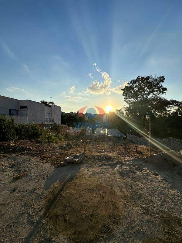 Terreno à venda no Jardim Morumbi: 