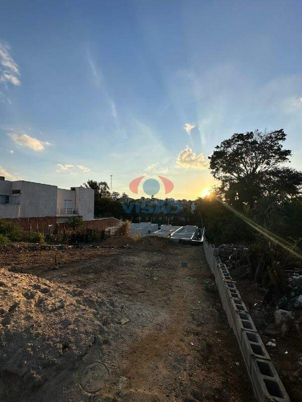 Terreno à venda no Jardim Morumbi: 