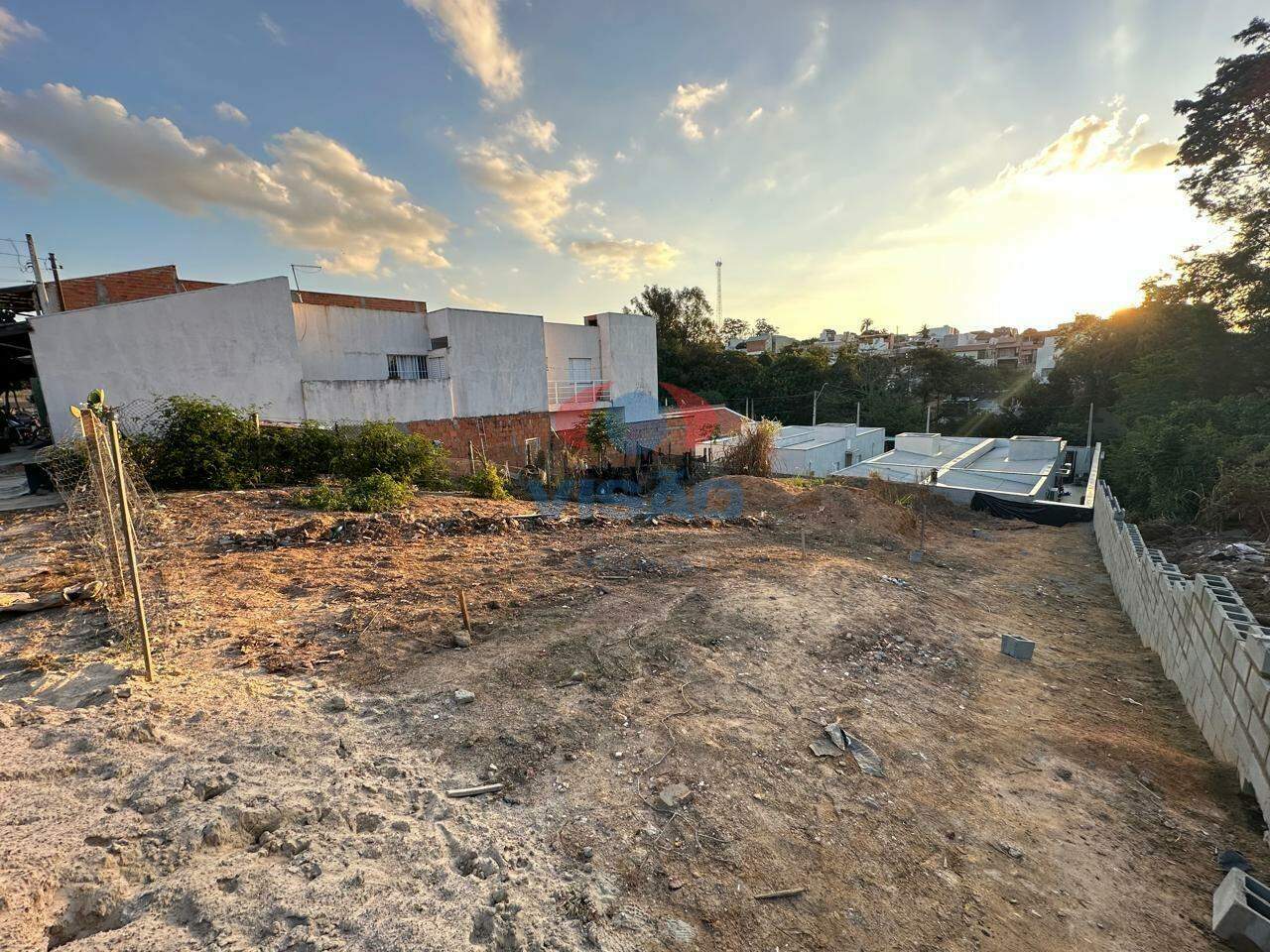 Terreno à venda no Jardim Morumbi: 