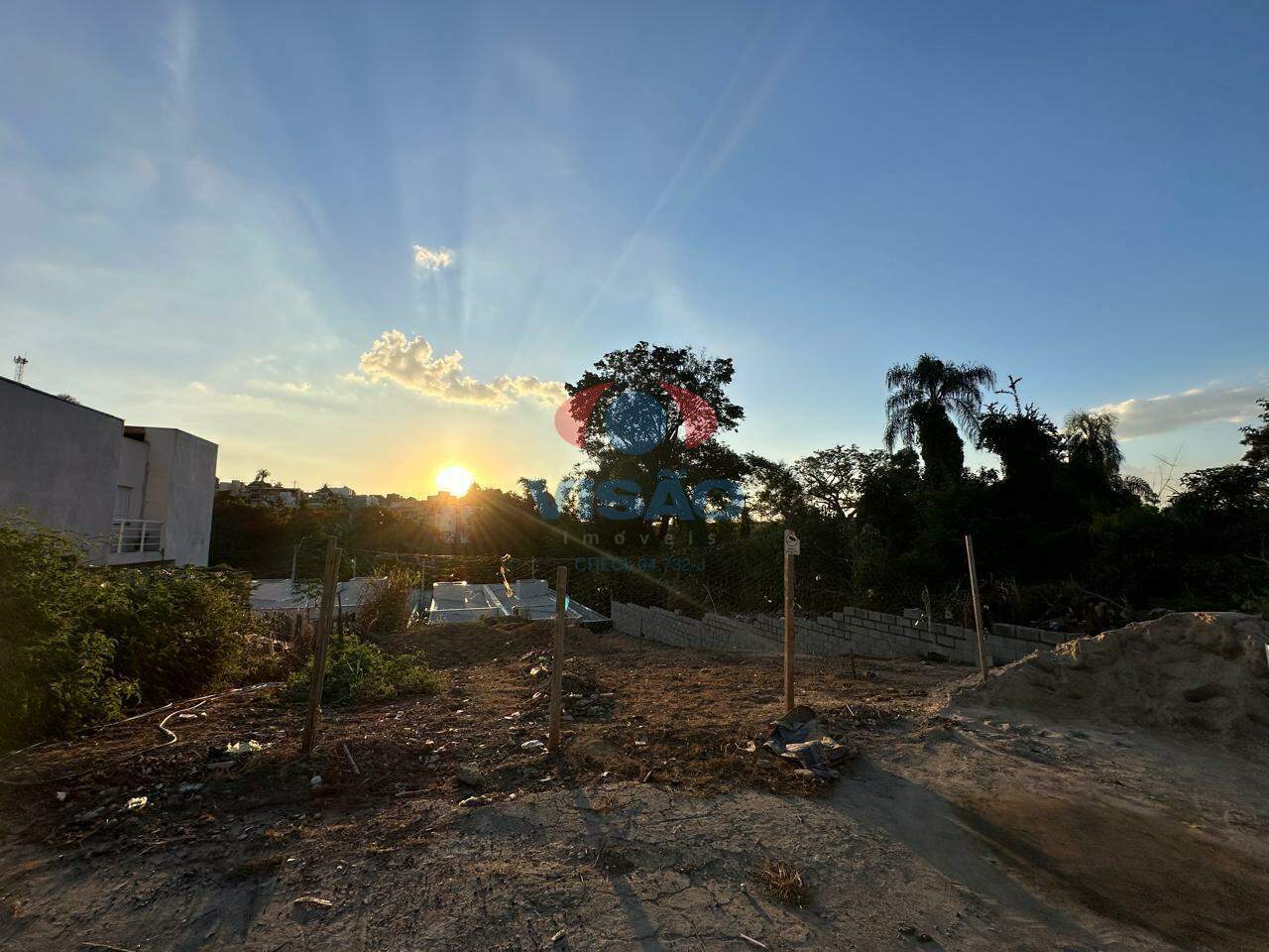 Terreno à venda no Jardim Morumbi: 