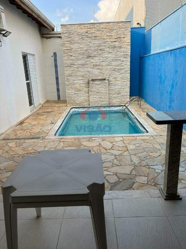 Casa à venda no Jardim Esplanada II: 