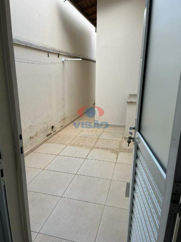 Casa à venda no Jardim Esplanada II: 