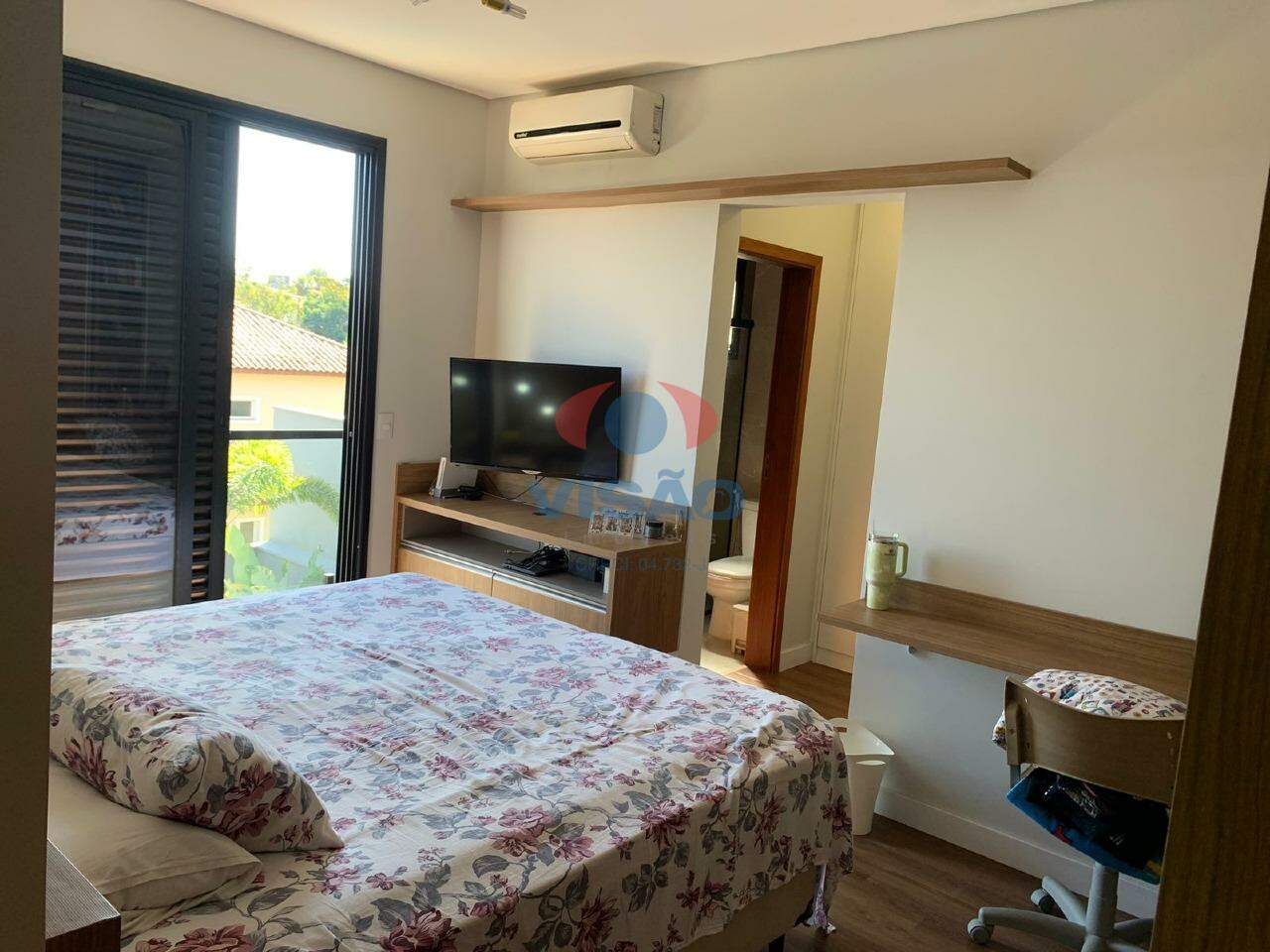 Casa em condomínio à venda no Jardim Vila Paradiso: 