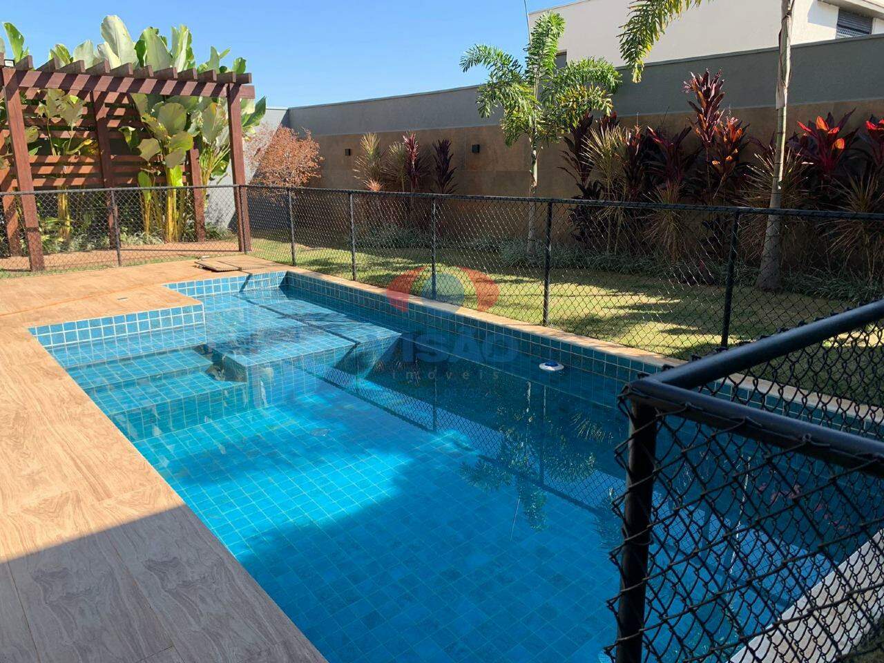 Casa em condomínio à venda no Jardim Vila Paradiso: 