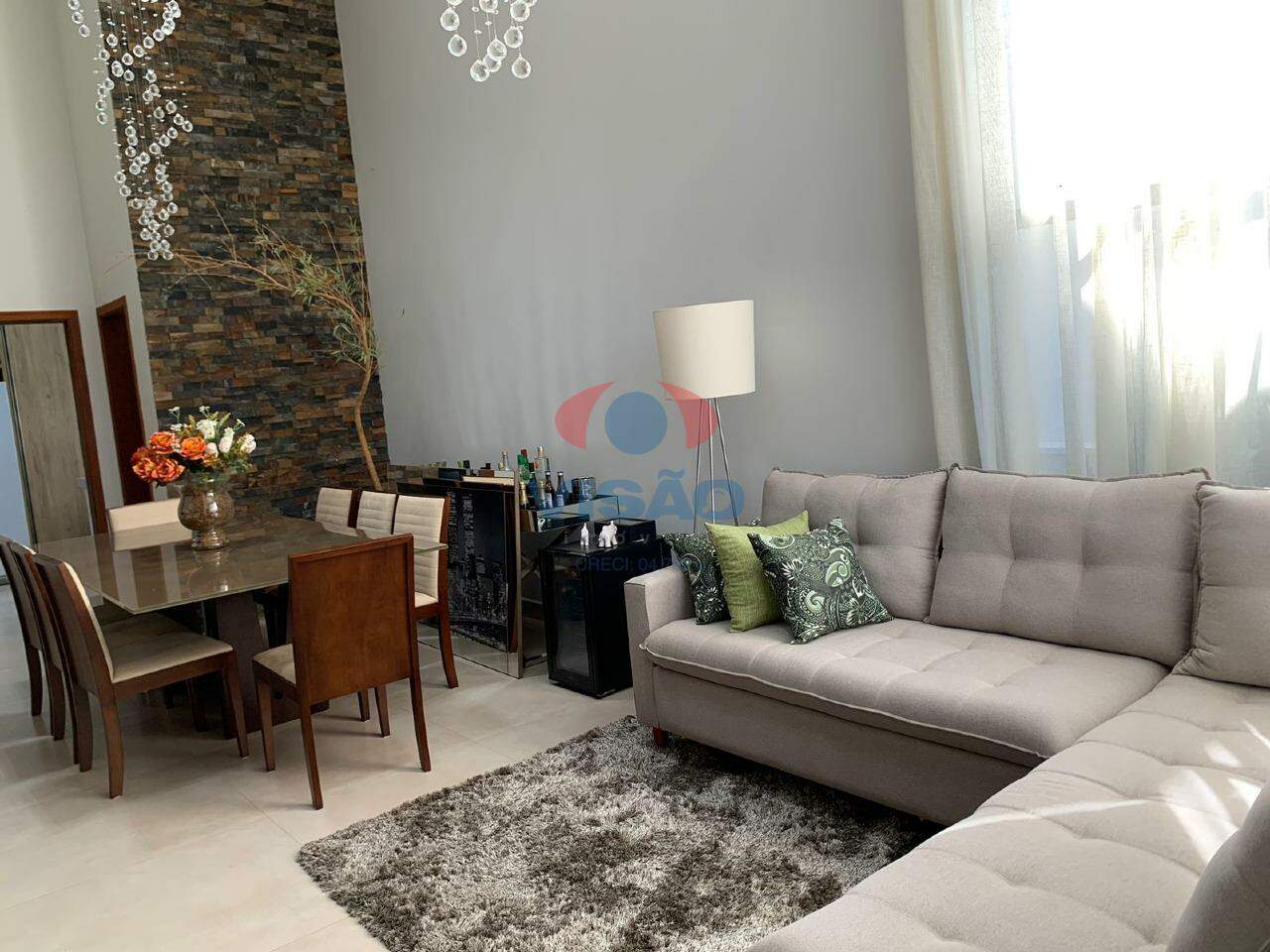 Casa em condomínio à venda no Jardim Vila Paradiso: 