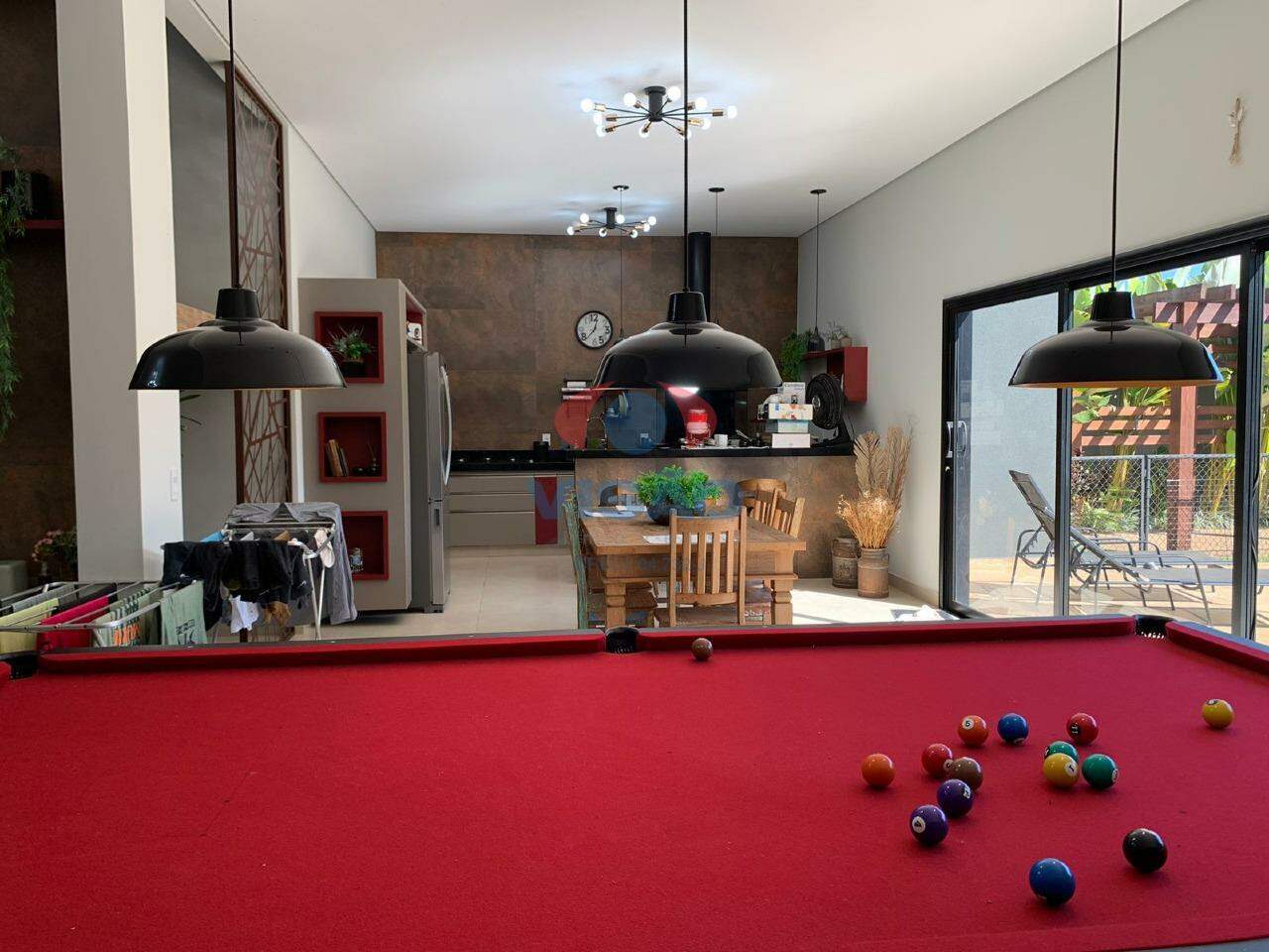 Casa em condomínio à venda no Jardim Vila Paradiso: 