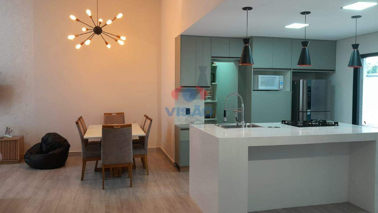 Casa em condomínio à venda no Jardim Laguna: 