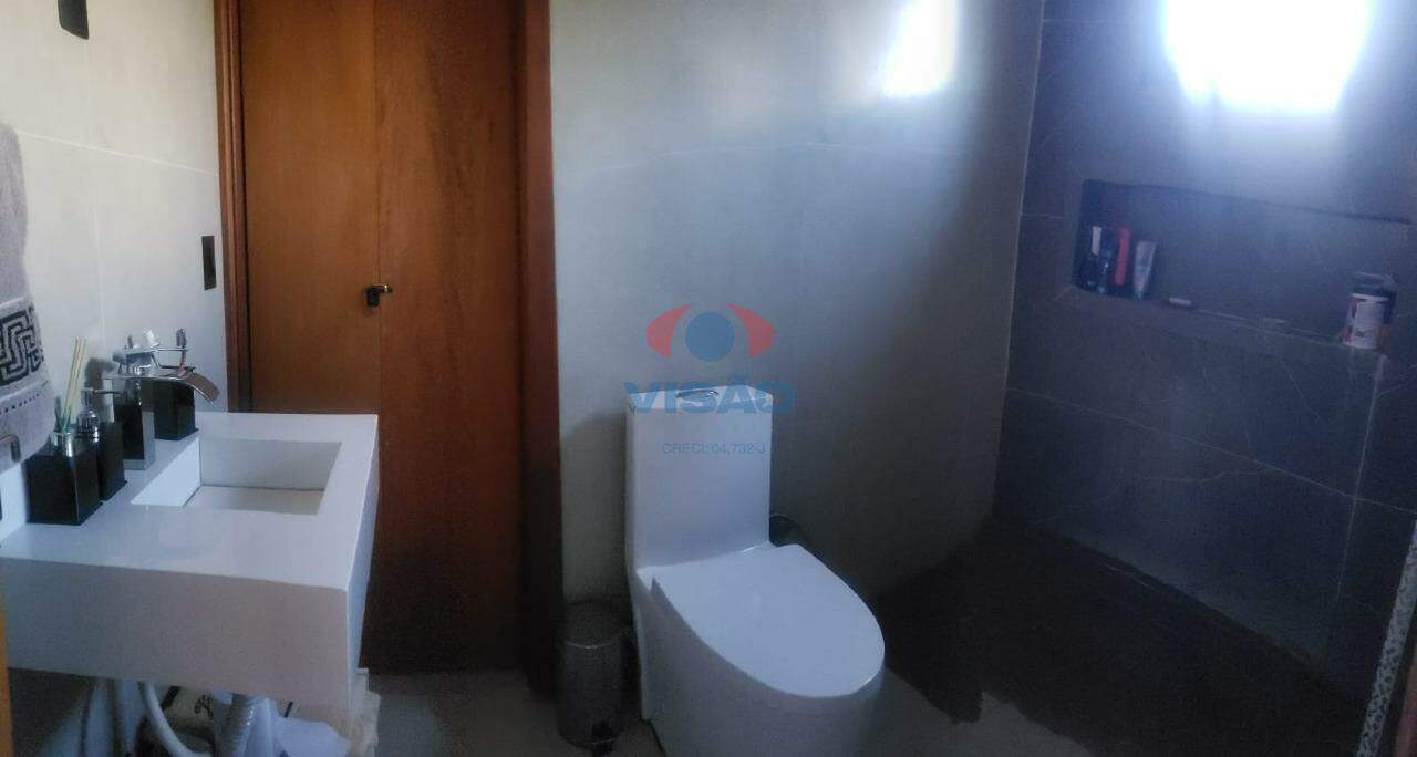 Casa em condomínio à venda no Jardim Laguna: 
