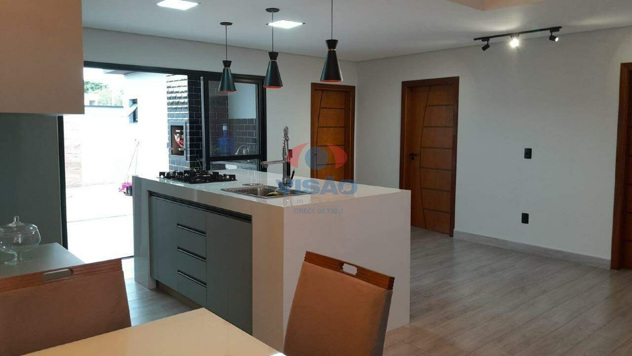 Casa em condomínio à venda no Jardim Laguna: 