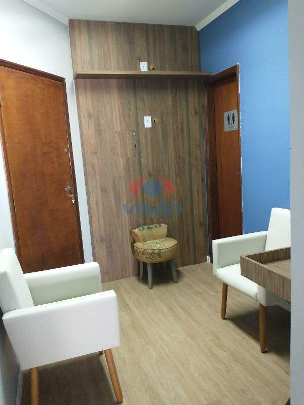 Sala à venda no Centro: 