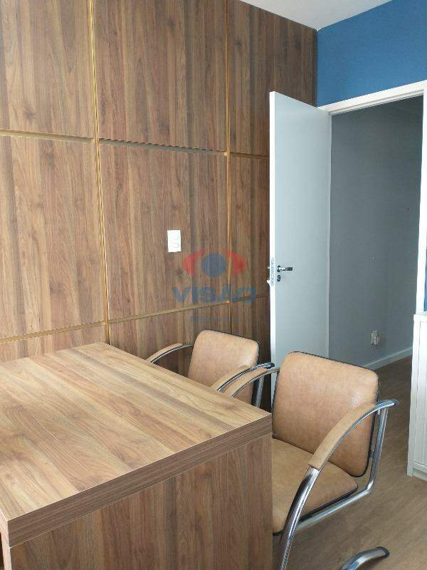 Sala à venda no Centro: 