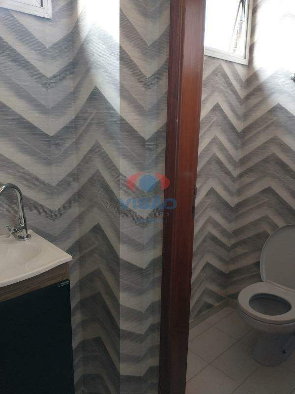 Sala à venda no Centro: 