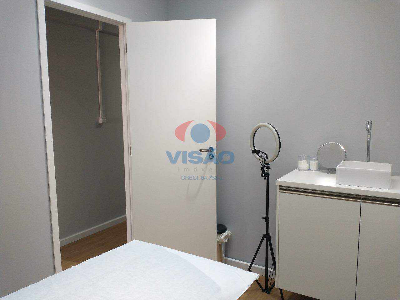 Sala à venda no Centro: 