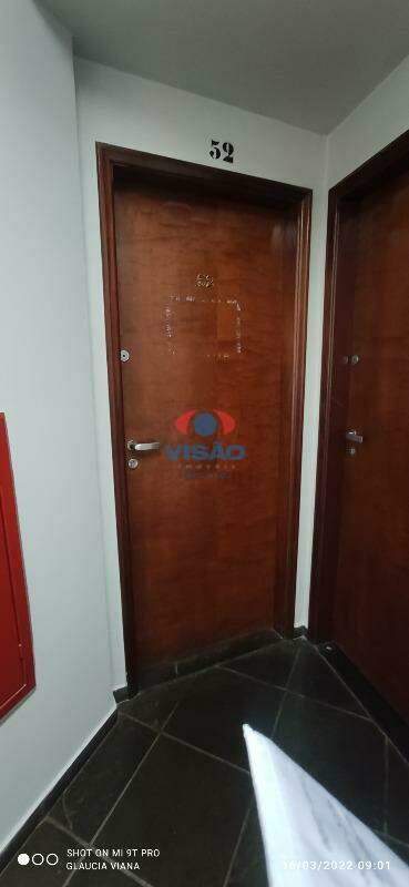 Sala à venda no Centro: 