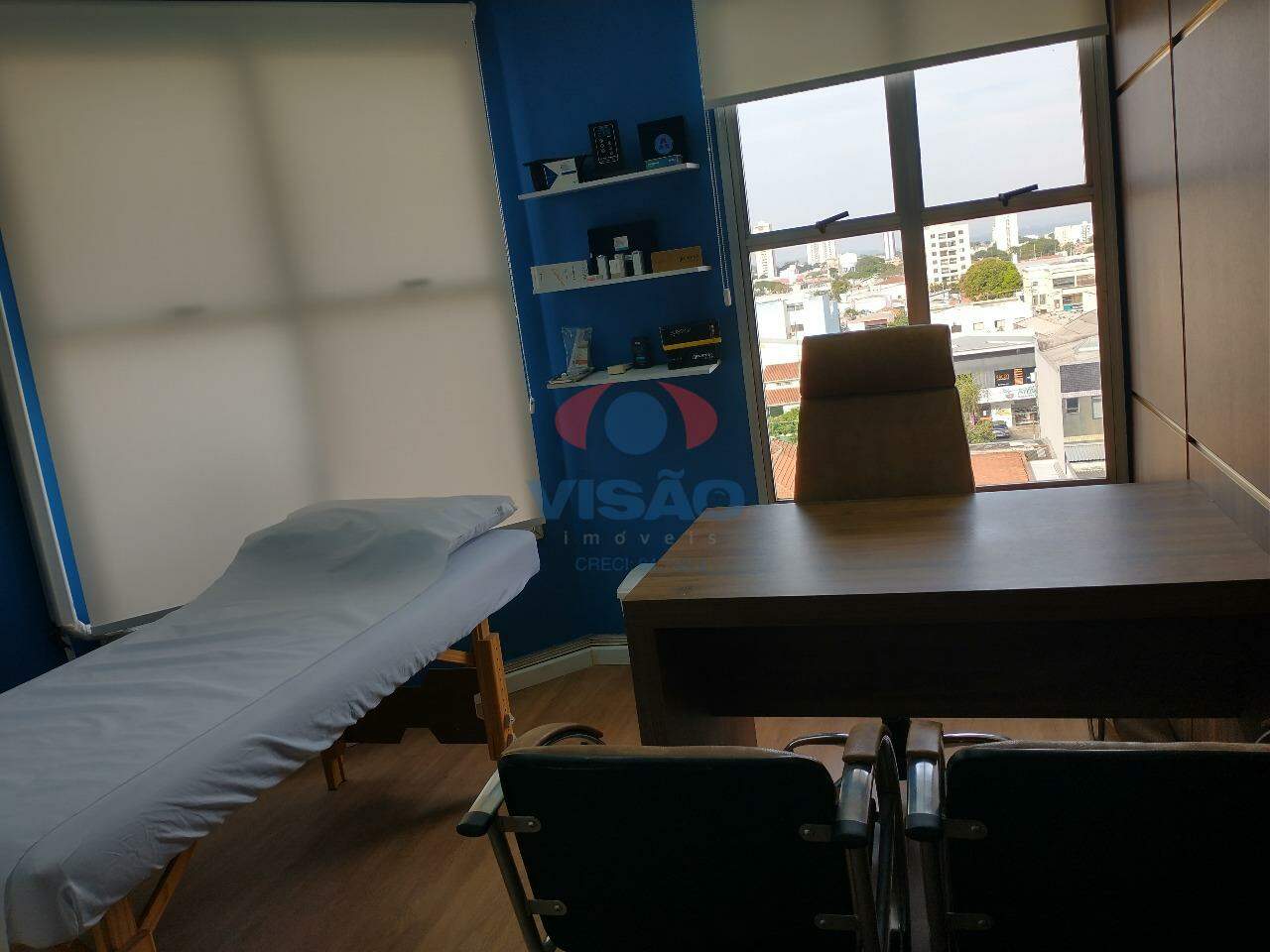 Sala à venda no Centro: 