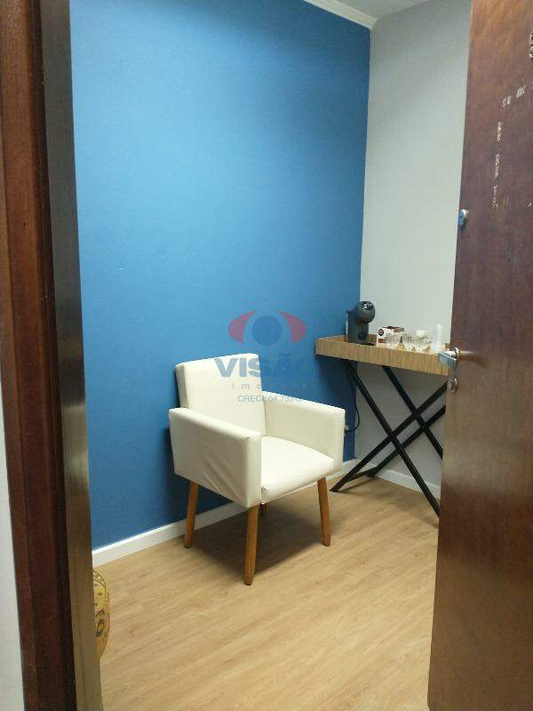 Sala à venda no Centro: 