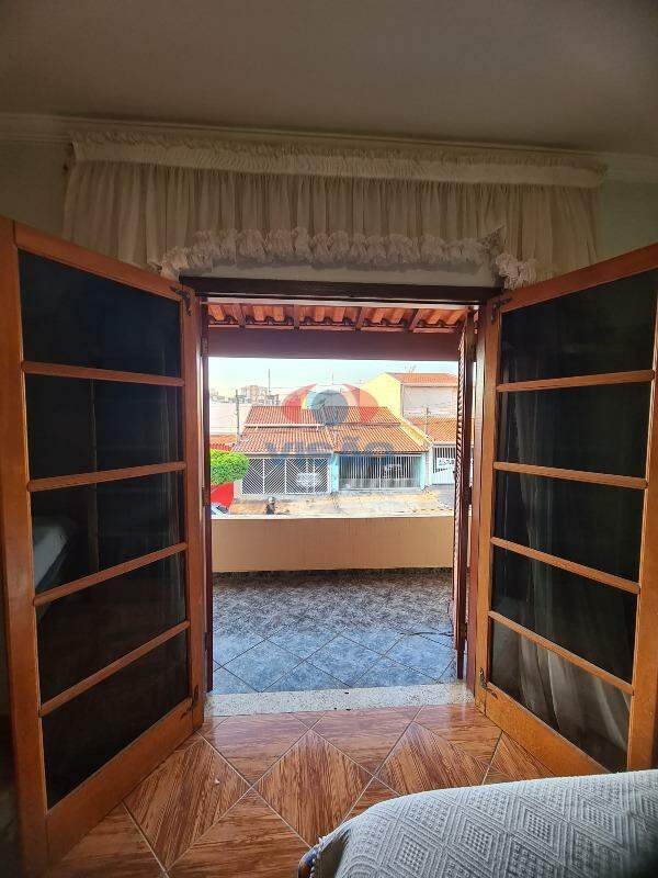 Casa - Sobrado à venda no Jardim do Vale: