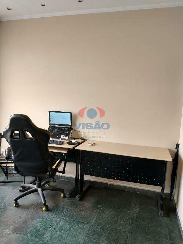 Sala à venda no Centro: 