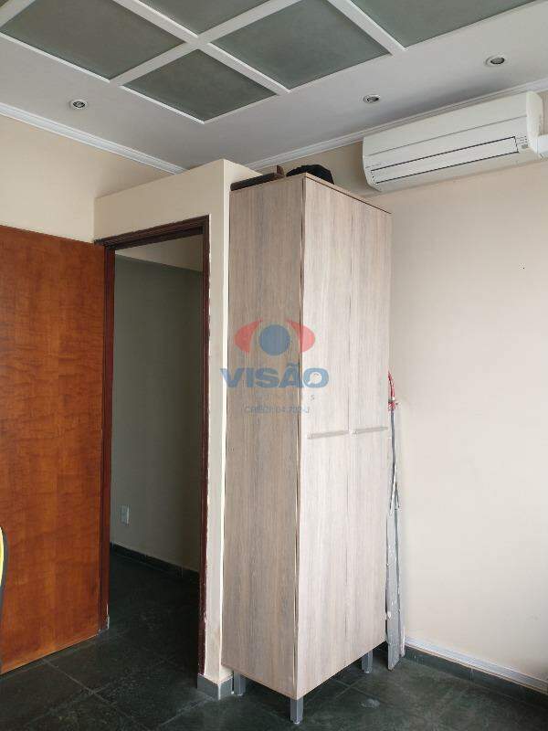 Sala à venda no Centro: 