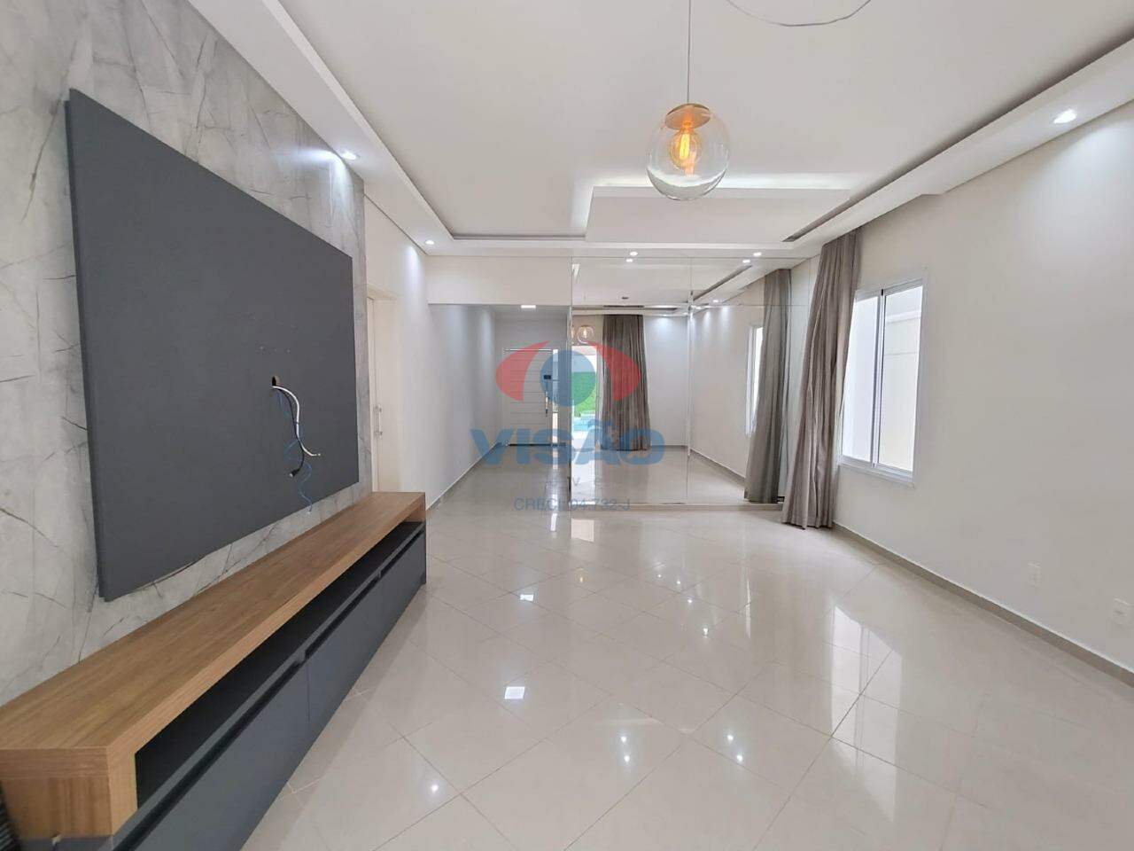 Casa em condomínio à venda no Jardim Portal de Itaici: 