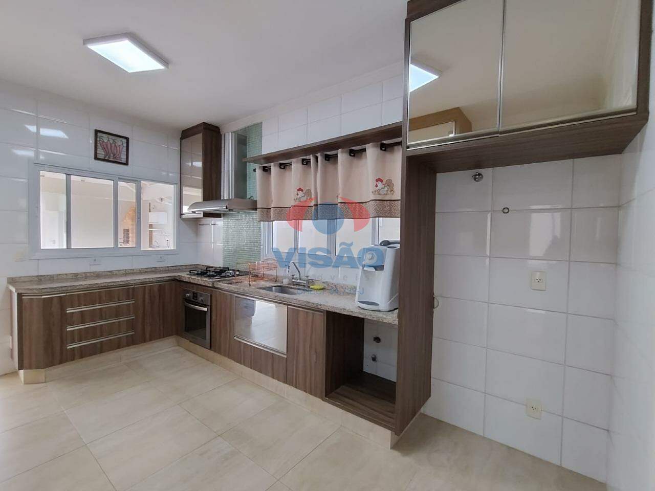 Casa em condomínio à venda no Jardim Portal de Itaici: 