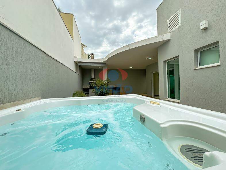 Casa - Sobrado à venda no Jardim Portal dos Ipês: 