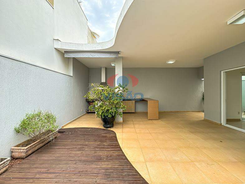 Casa - Sobrado à venda no Jardim Portal dos Ipês: 