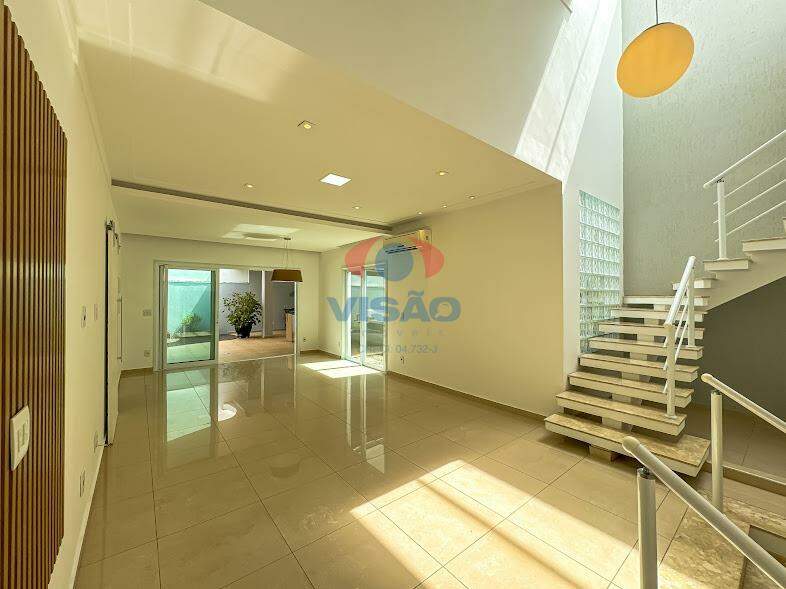 Casa - Sobrado à venda no Jardim Portal dos Ipês: 