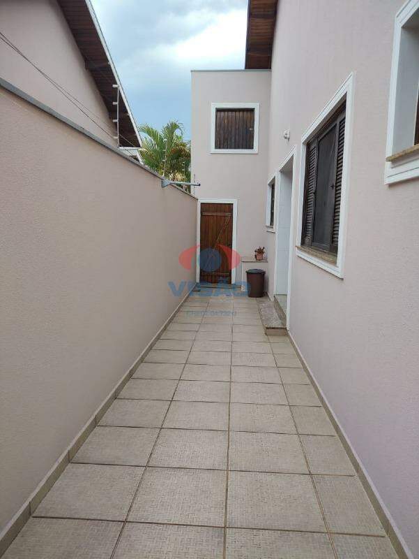 Casa à venda no Jardim Esplanada: 