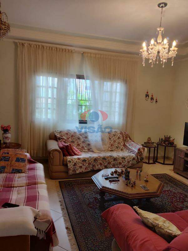 Casa à venda no Jardim Esplanada: 