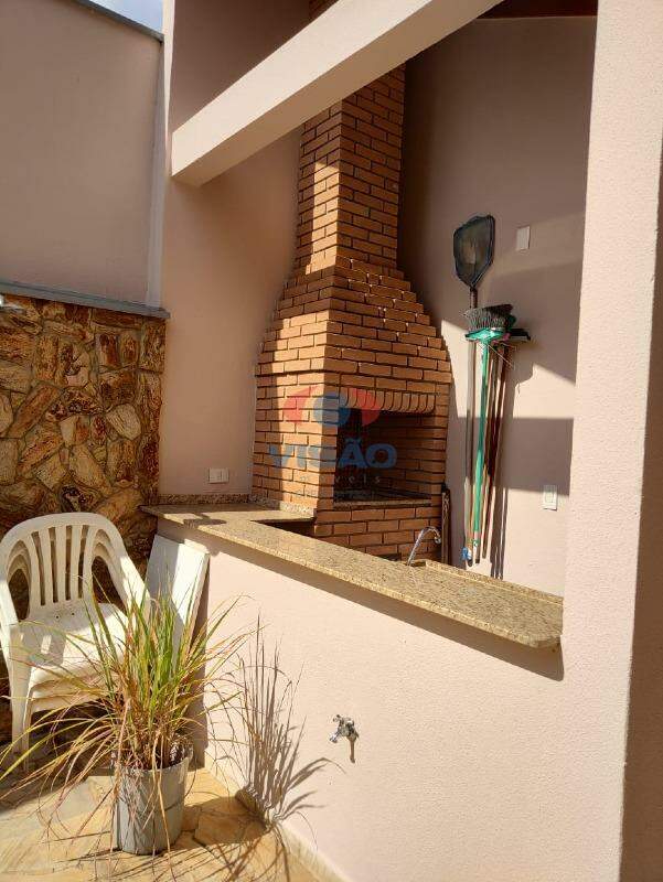 Casa à venda no Jardim Esplanada: 