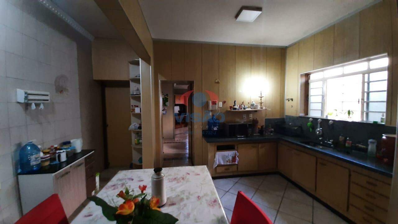 Casa à venda no Vila Vitória II: