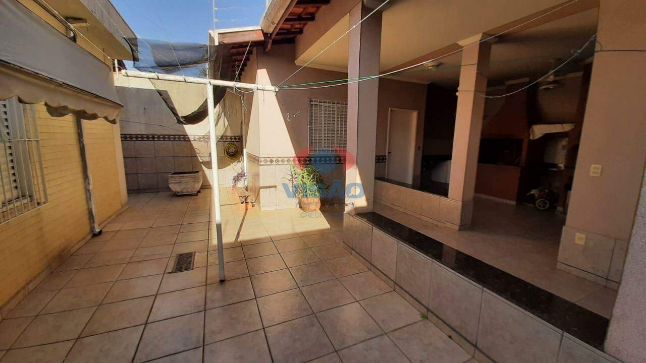 Casa à venda no Vila Vitória II: