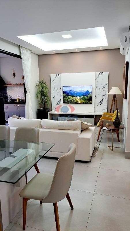 Casa em condomínio à venda no Jardim Villa Romana: