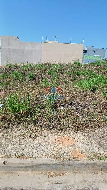 Terreno à venda no Jardim Moriyama: 