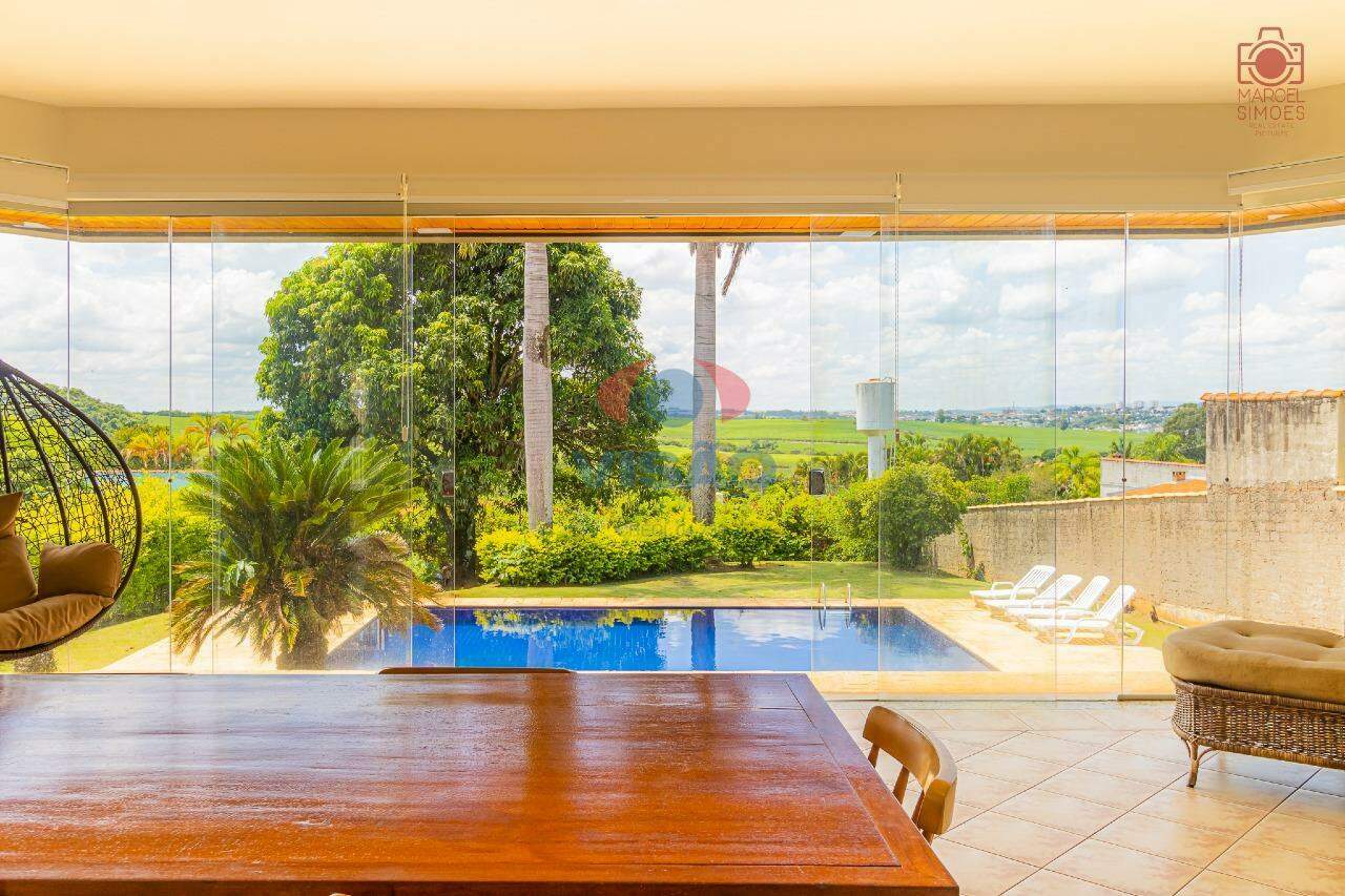 Casa em condomínio à venda no Terras de Santa Rosa II: 