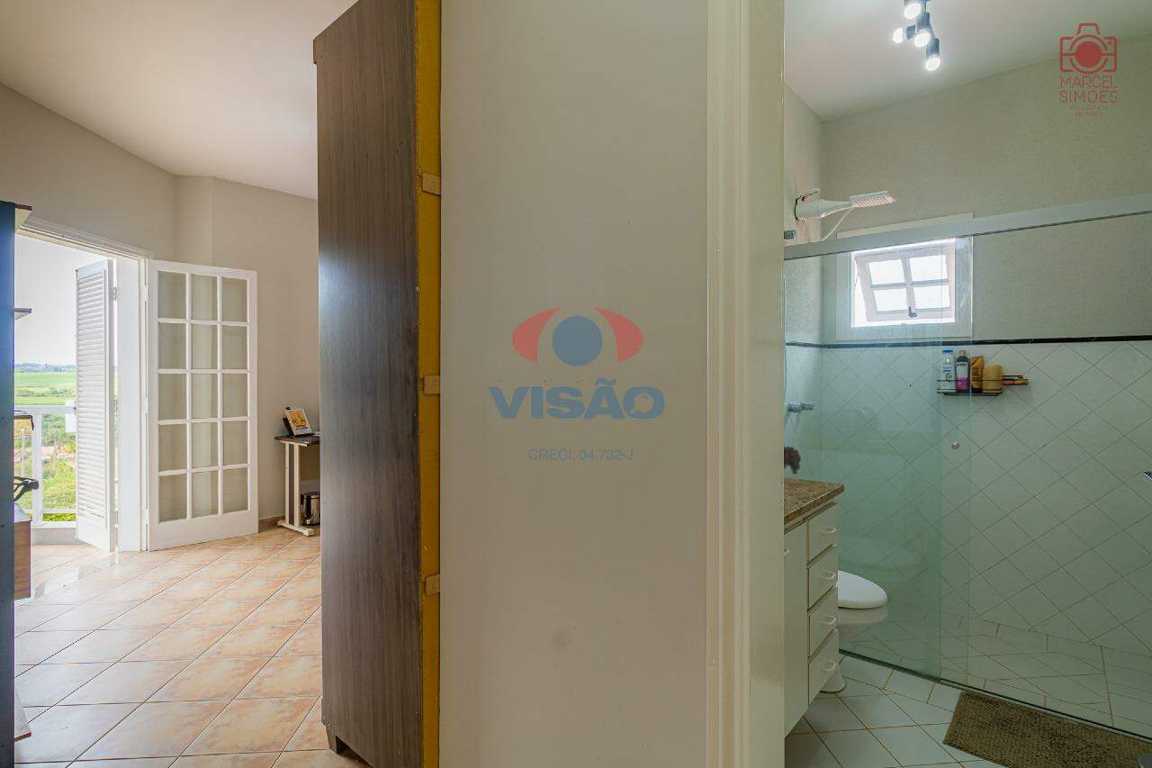 Casa em condomínio à venda no Terras de Santa Rosa II: 