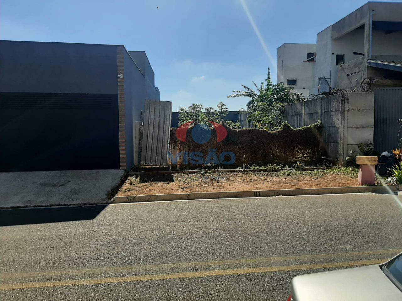 Terreno à venda no Jardim Residencial Nova Veneza: 