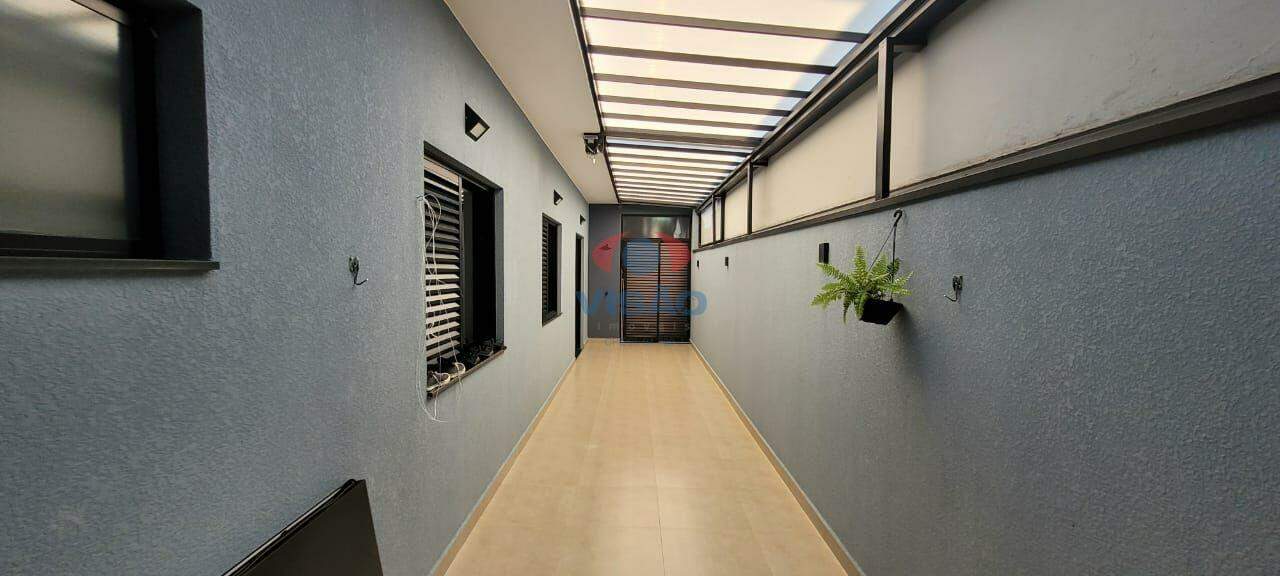 Casa em condomínio à venda no Jardins do Império: 