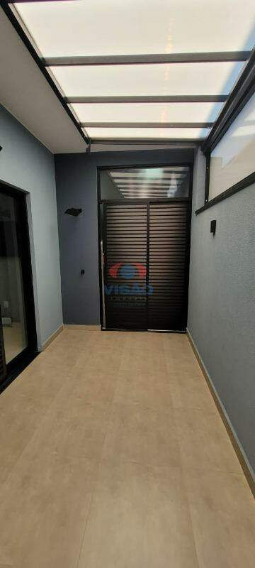 Casa em condomínio à venda no Jardins do Império: 