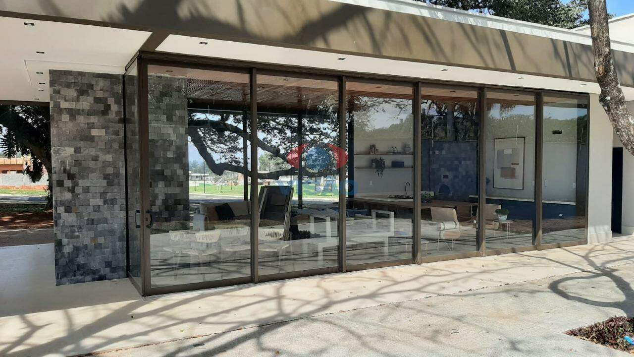 Terreno em condomínio à venda no Jardim Villa Sapezal: 