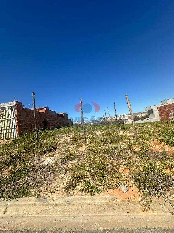 Terreno à venda no Parque Barnabé: 