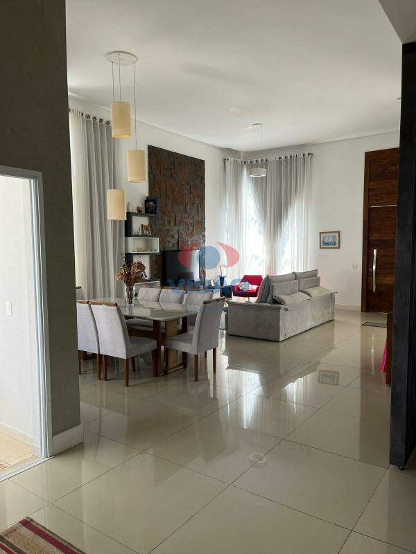 Casa em condomínio à venda no Jardim Reserva Bom Viver de Indaiatuba: