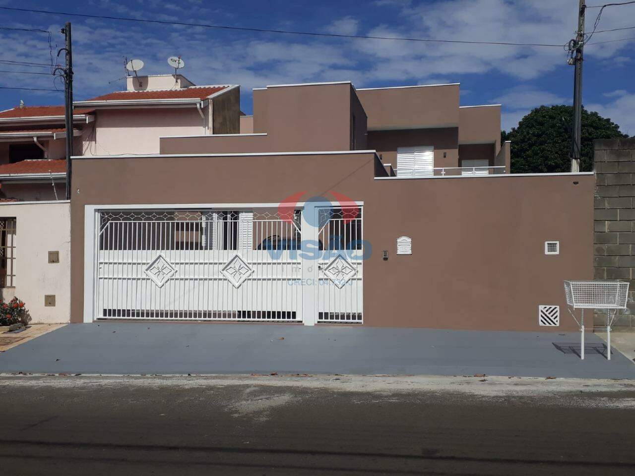 Casa à venda no Jardim Regina: 